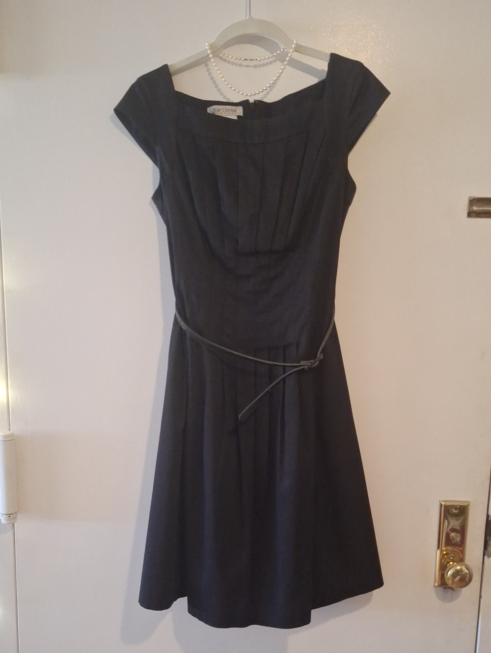 KAY UNGER Retro Style Cap-Sleeve Summer Dress with Softly Gathered Skirt